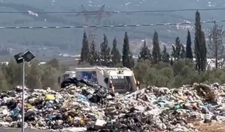 İzmir'de çöp krizi çığ gibi büyüdü: Vatandaşlar isyanda!