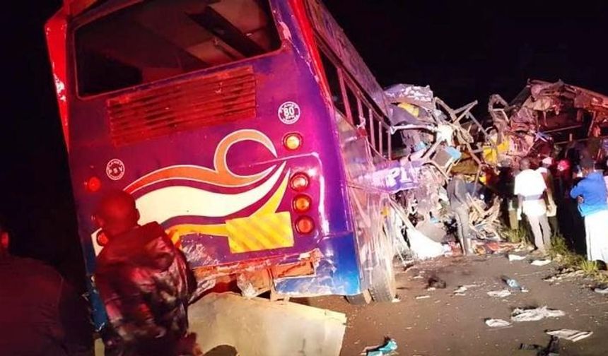 Uganda’da iki otobüs çarpıştı: En az 63 ölü
