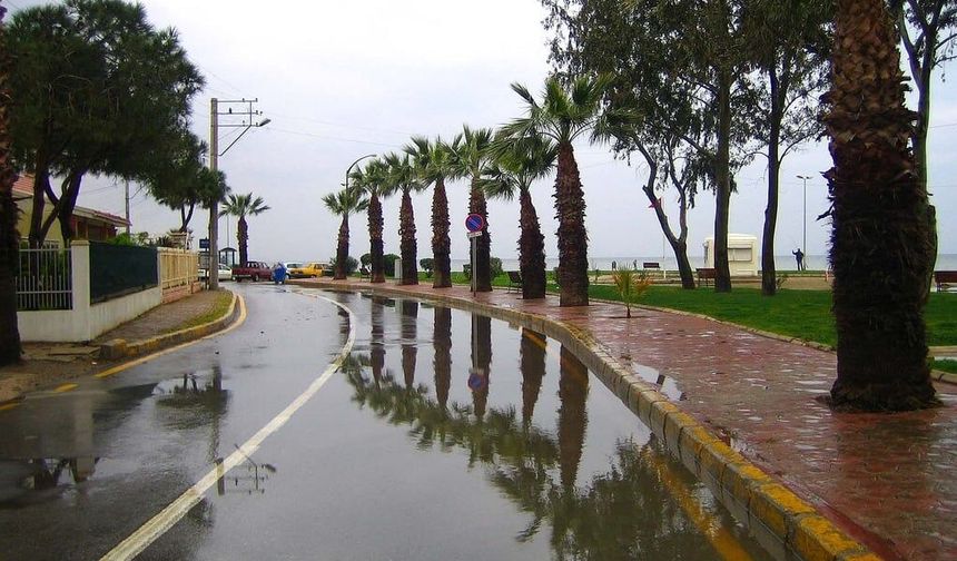 22 Eylül İzmir'de hava durumu değişiyor: Şemsiyeleri hazırlayın!