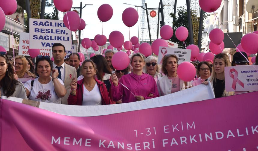 Menemenli kadınlar kansere karşı farkındalık için yürüdü