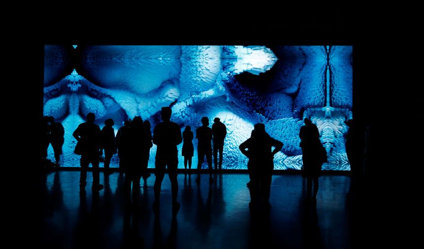 Refik Anadol sergisi uzatıldı!
