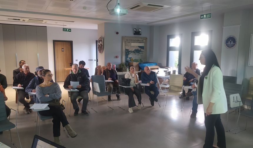 Efes Selçuk’ta üreticiye toprak desteği