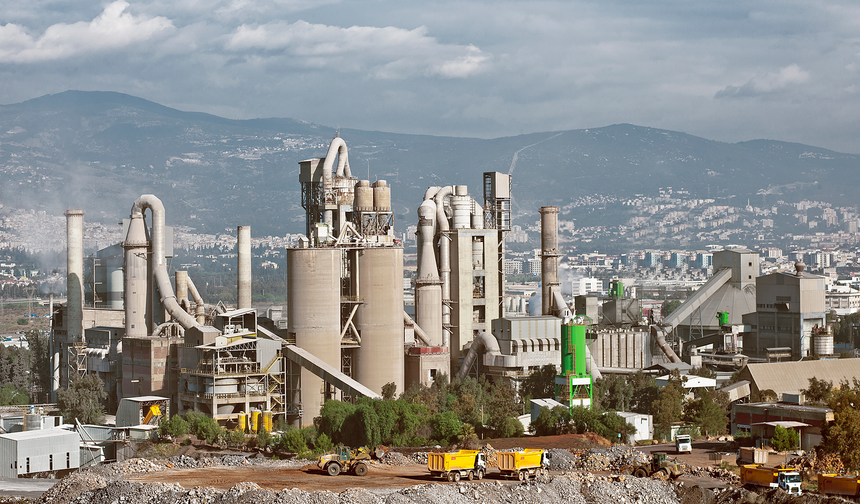 İzmir’de sanayi dönüşümü hızlanıyor: İki bölge için önemli karar