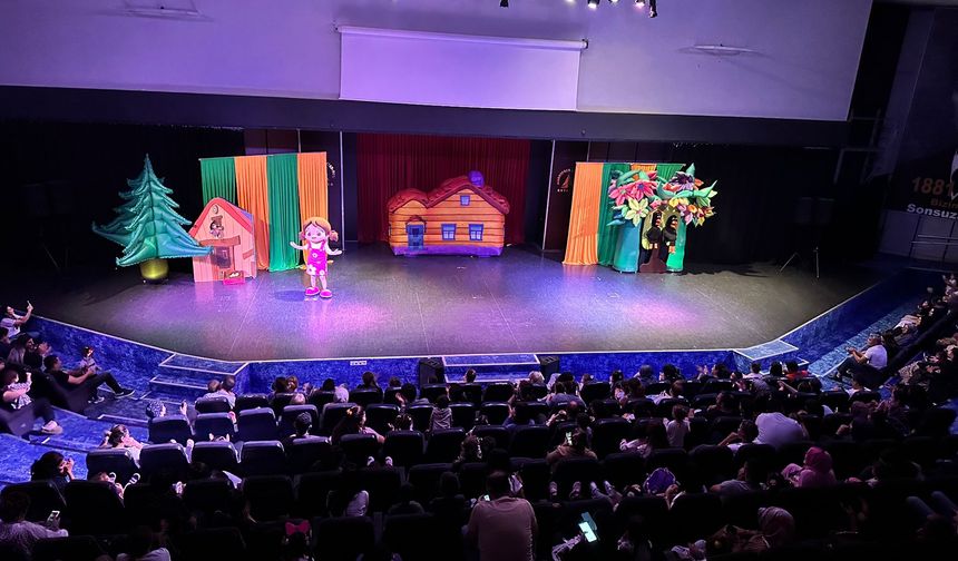 Minikler hazır mı? Niloya İzmir’e mi geliyor?