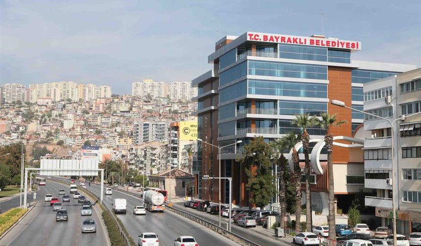 Bayraklı Belediyesi operasyonunda 43 şüpheli adliyede!