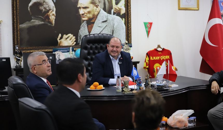 Türkiye’nin dört bir yanından muhtarlar Menderes’te buluştu