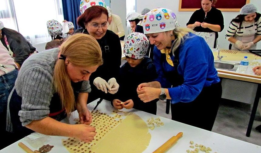 Ailece öğrenme deneyimi Çeşme’de yaşandı