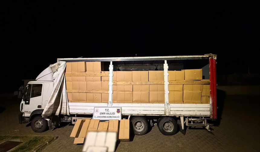 Bergama’da dev operasyon: Kamyondan milyonlarca kaçak sigara çıktı!
