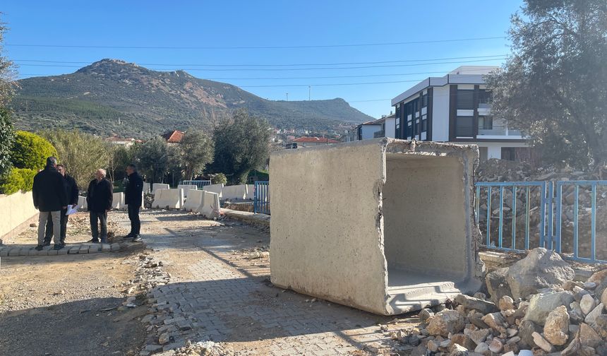 Foça’da ulaşım zorlaştı, yaşam güçleşti!