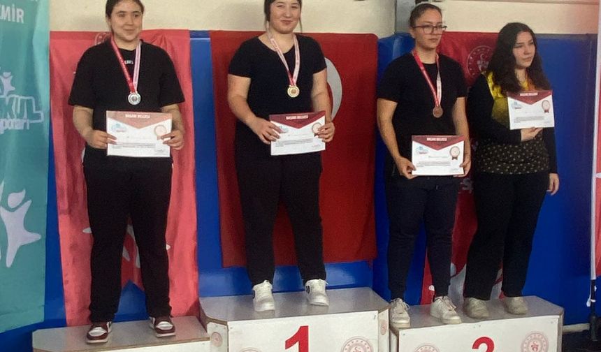 Şerife Bacı Mesleki ve Teknik Anadolu Lisesi | ŞERİFE BACININ BİLEĞİ BÜKÜLEMEDİ