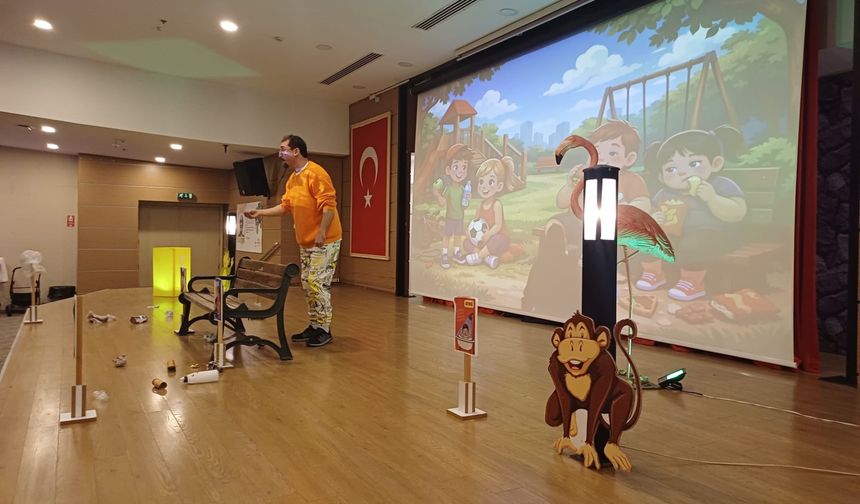 Çiğli’de çocuklar hijyen ve çevre bilincini tiyatroyla öğrendi