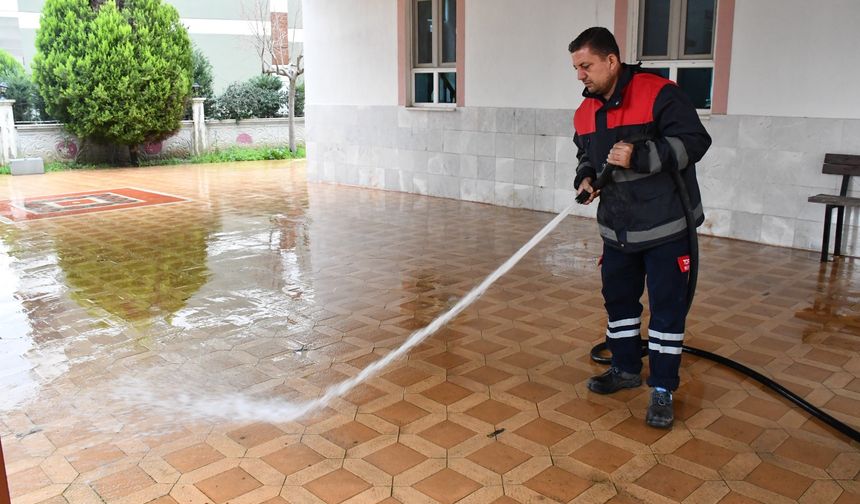 Torbalı’daki camiler Ramazan’a temiz ve hazır