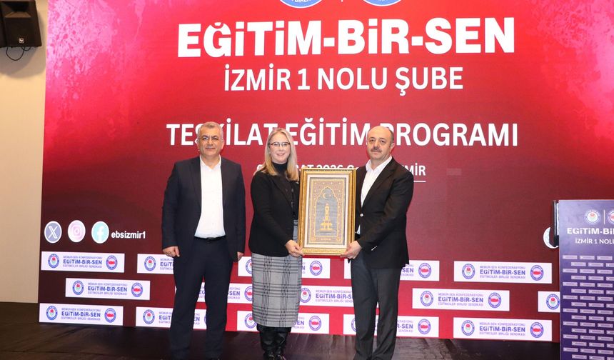 Eğitim-Bir-Sen İzmir 1 No’lu Şube teşkilat programı yoğun katılımla yapıldı
