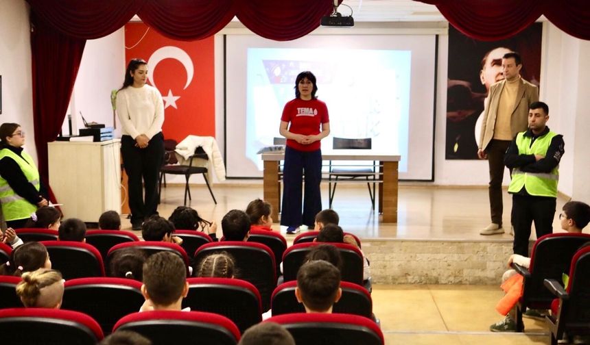 Bayraklı’da çevre eğitimi küçük yaşta başlıyor