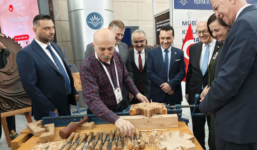 İzmir Mobilyacıları İZFURNEX 2026 ile uluslararası pazarları hedefliyor