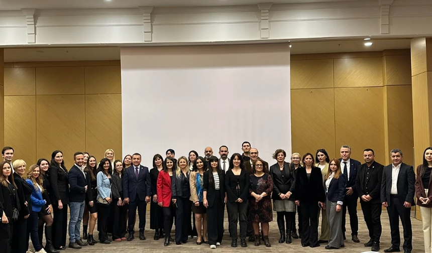 Gazeteciler için 180 saatlik eğitim sona erdi