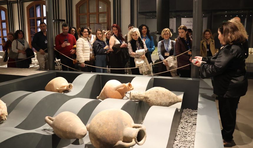 İzmir Öğretmen Akademileri yeni dönem çalışmalarına devam ediyor