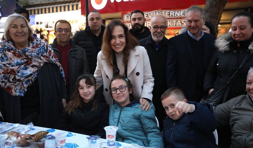 Karşıyaka Çarşı’da 5 bin kişilik dev iftar sofrası