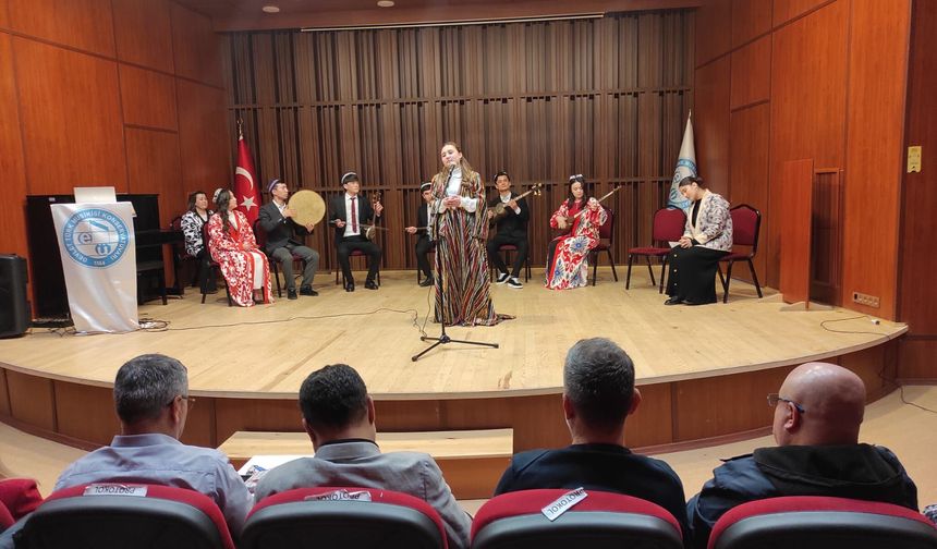 Özbek Ezgileri Ege Üniversitesi’nde yankılandı