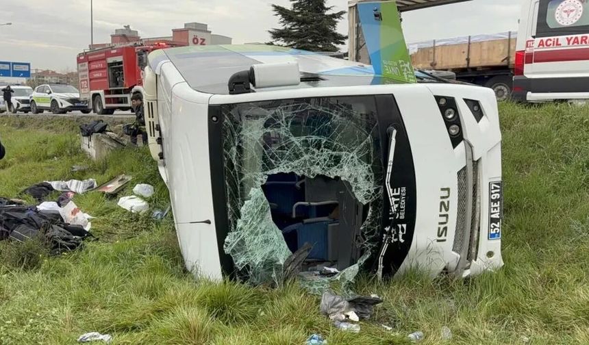Samsun’da can pazarı! Feci kazada 1 öğrencinin kolu koptu