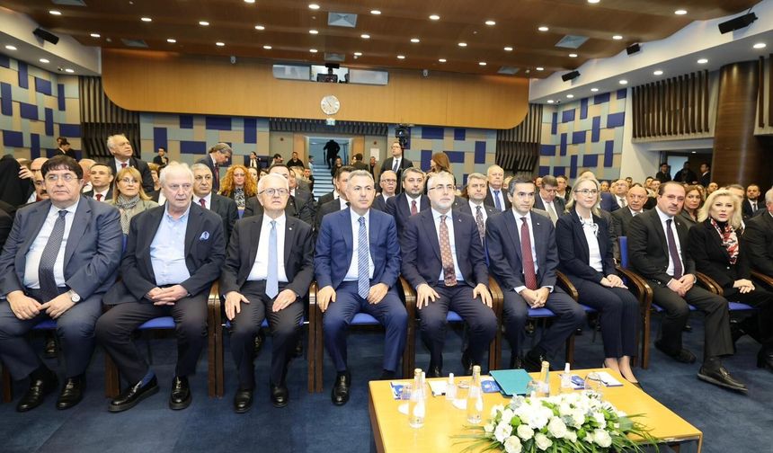 Çalışma hayatı İzmir’de masaya yatırıldı