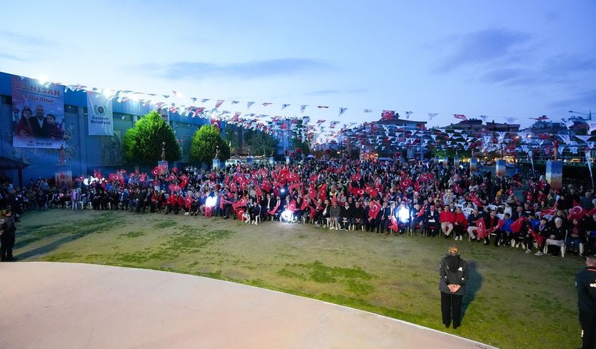 Gaziemir’de 23 Nisan coşkusu kortejle kutlandı