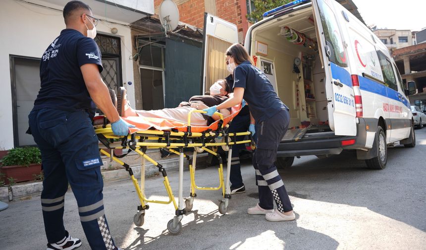 Torbalı Belediyesi’nden ihtiyaç sahiplerine evde temizlik hizmeti