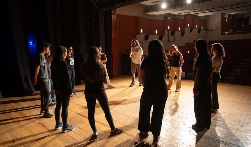 İzmir’de Gençlik Günleri coşkusu sürüyor