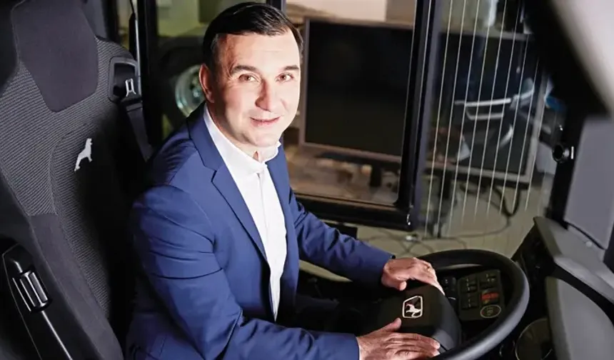 Avrupa'da otobüsün direksiyonuna Barbaros Oktay geçti