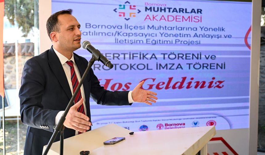 Bornova'da Muhtarlar Akademisi’nde mezuniyet heyecanı