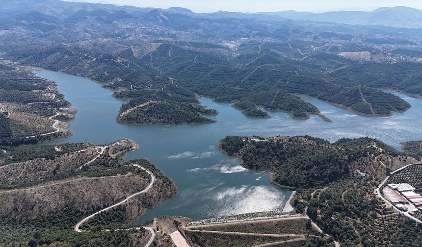 İzmir’e can suyu: Barajlardaki su hacmi geçen yılı katladı!