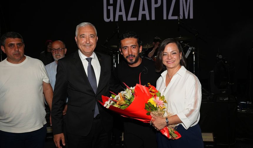 Kemalpaşa'da 53. Altın Kiraz Festivali muhteşem kapanışla sona erdi!