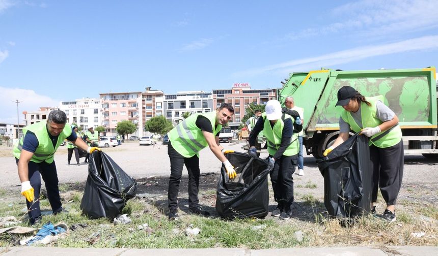 En çevreci rekabet: Çiğli’de takımlar doğa için yarıştı!