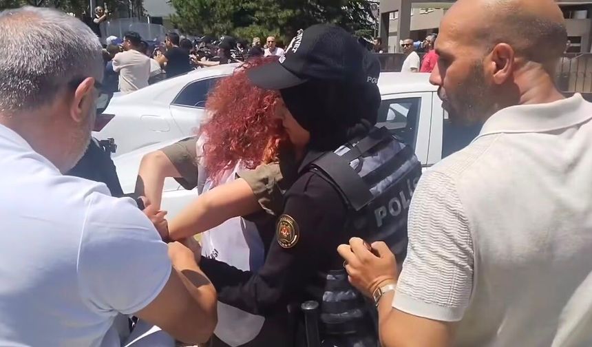 Ankara’da öğretmenlere polis müdahalesi: Çok sayıda gözaltı!
