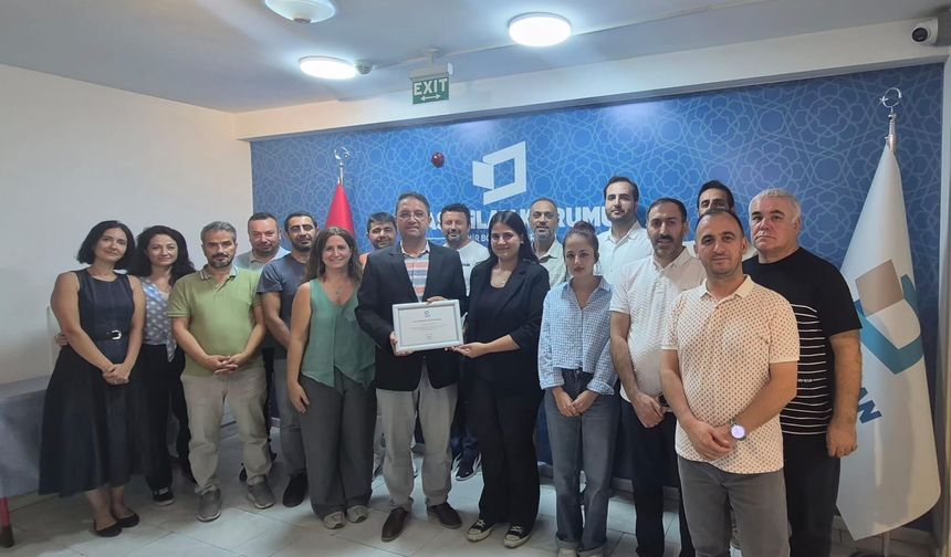Geleceğin gazetecisine BİK'ten katılım belgesi