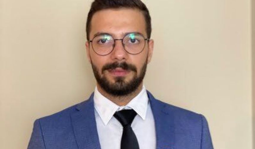 CHP'de 'Dinozor' Tartışması Büyüyor: Burak Kotan'dan Efe Orbay'a Sert Çıkış