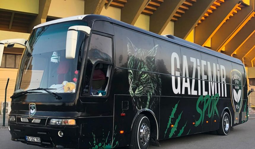 Gaziemir Spor yeni takım otobüsünü tanıttı