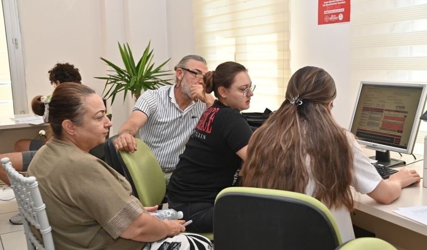 Büyükşehir'den LGS tercih döneminde ücretsiz danışmanlık hizmeti