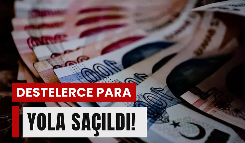 İzmir'de destelerce para yola saçıldı! Rüzgar banknotları savurdu!