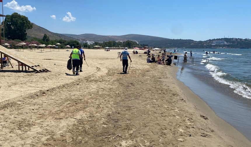 Efes Selçuk sahillerinde temizlik mesaisi aralıksız sürüyor