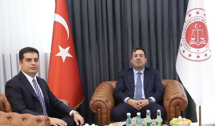 Çeşme Adliyesi’nde personel ulaşımına ücretsiz servis desteği