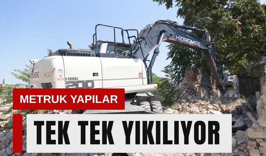 Konak’ta 384 metruk yapı yıkıldı