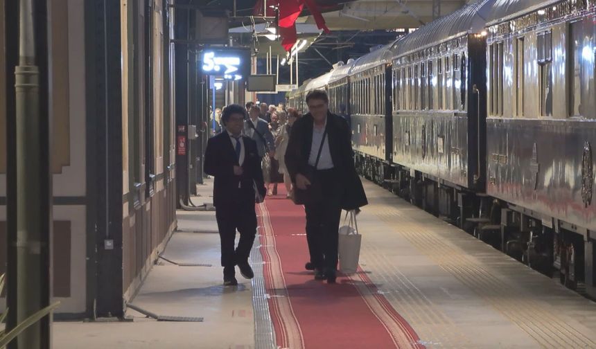 Tarihi Orient Express İstanbul’a ulaştı