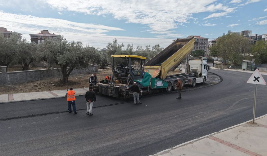 İzmir’de iki güzergahta yol mesaisi