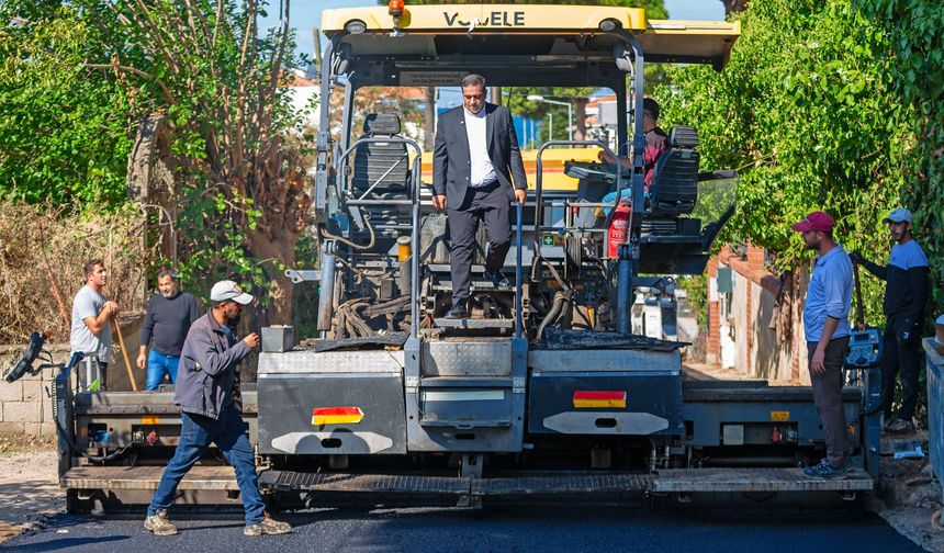 Narlıdere’de asfalt çalışmaları sürüyor: Sıra Limanreis’te!