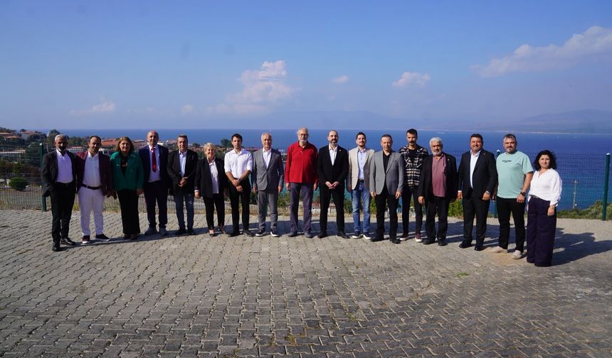 Seferihisar’da siyasi partiler aynı masada!