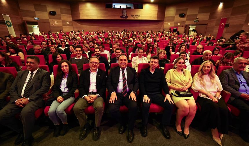 Manisa Şehir Tiyatrosu 20’nci yılında yeni sezonu açtı!