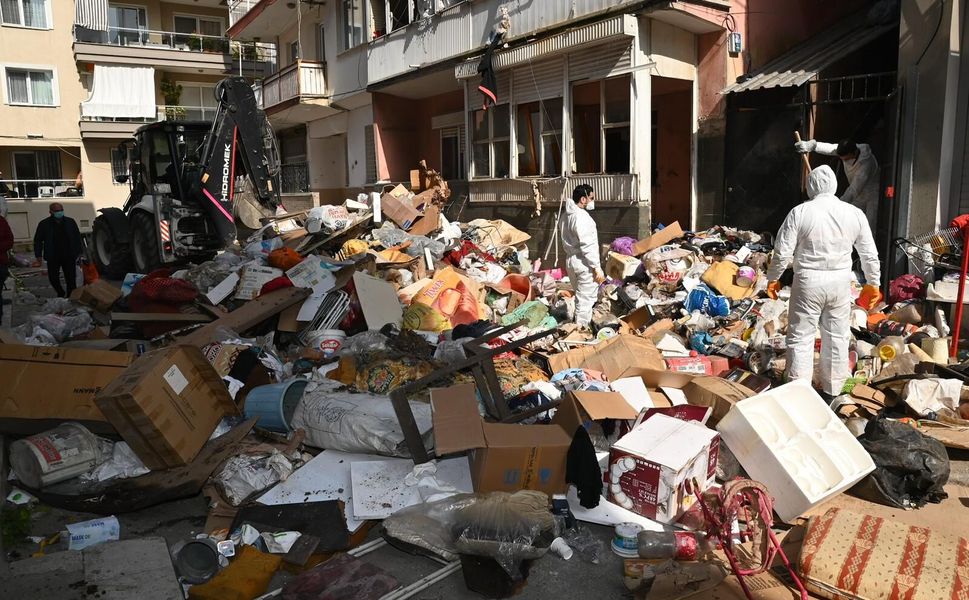 Karabağlar Belediyesi’nden çöp ev açıklaması