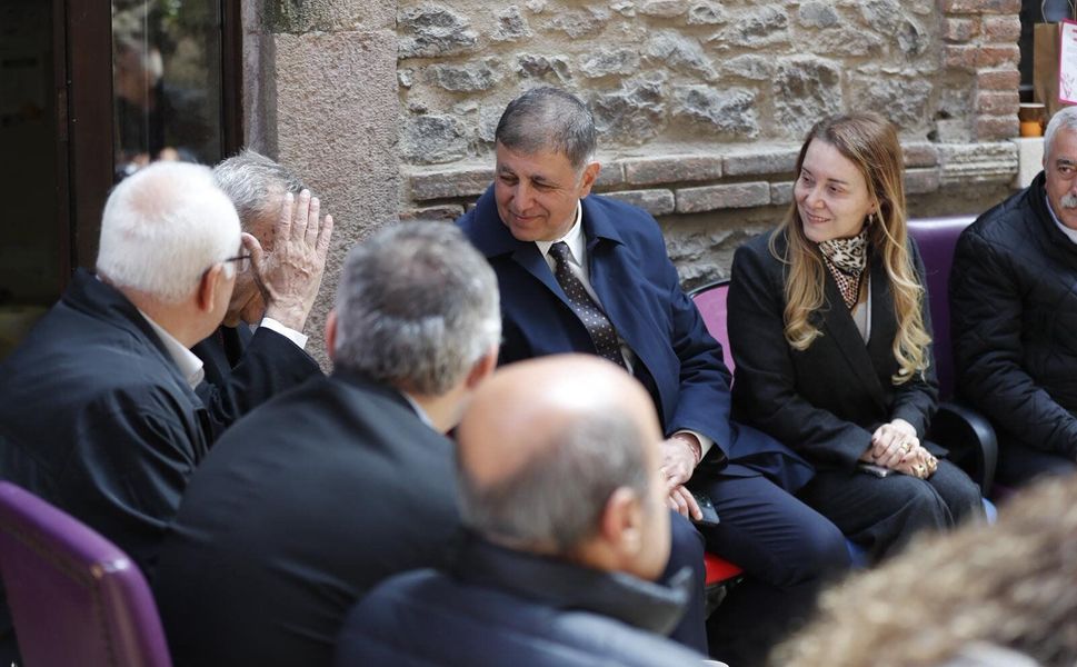 İzmir’in iki başkanı omuz omuza: Aziz Kocaoğlu’ndan Cemil Tugay’a destek!