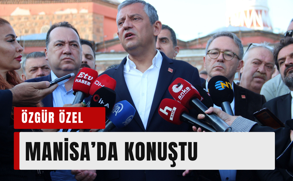 Özgür Özel bayram namazını Manisa'da kıldı